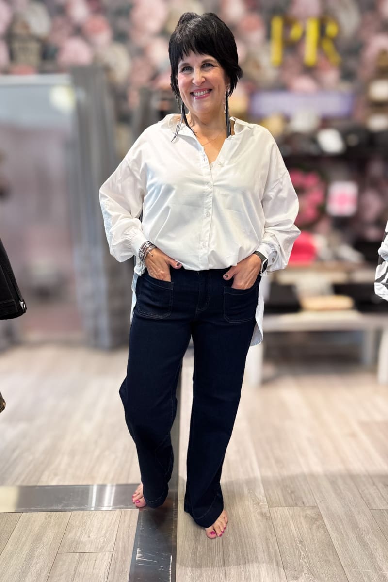 Lucy Pusero ANYDAY. Ihana pehmeä paitis, jossa hihoissa kimallekoristeita! XL-mitoitus Värinä luonnonvalkoinen 