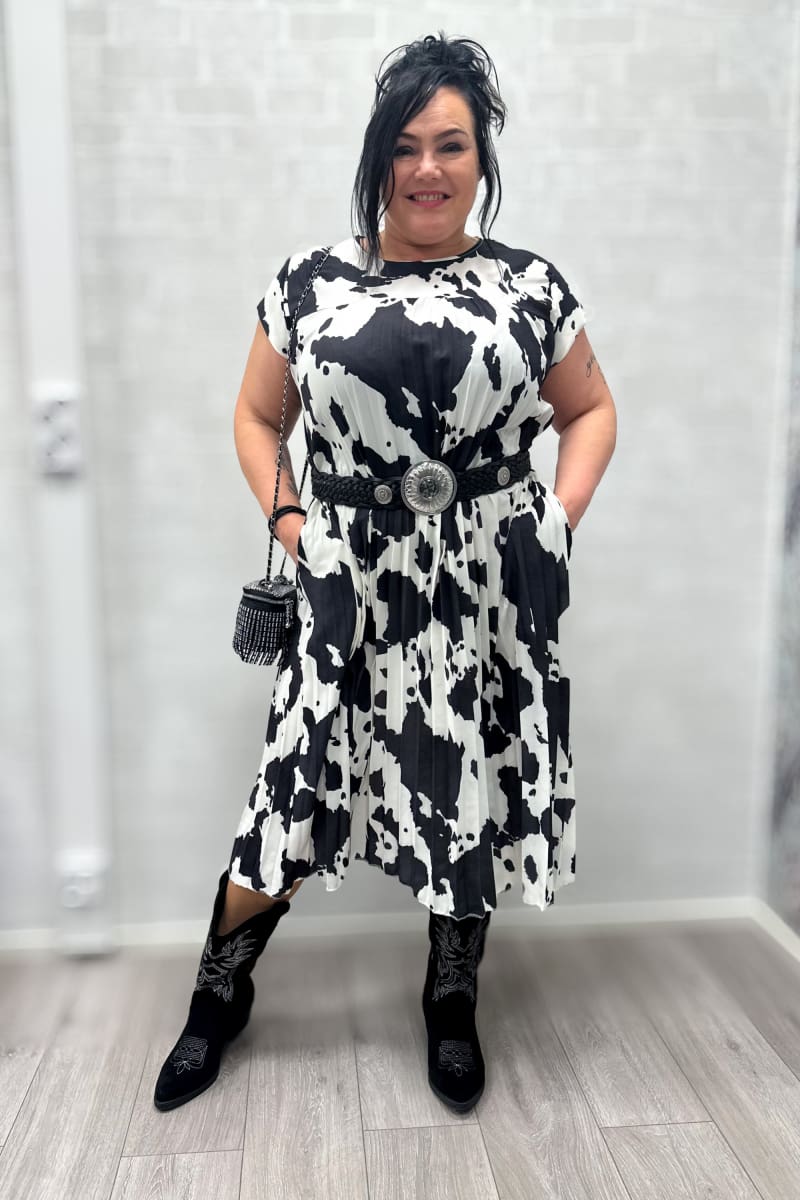 Pliseerattu Mekko Western Xl | Mekko | Pikku-riikka